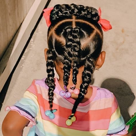 Toddlers and Tangles on Instagram: “How #sweet 🍭 🍫 🍬 is this hairstyle! It features multiple #ponytails with two hair bows in the front and #hairbobbles at the end. 💜💖 ⁣…” Black Baby Girl Hairstyles, Baby Girl Hairstyles Curly, Daughter Hairstyles, Cute Toddler Hairstyles, Girly Hairstyles, Kids Curly Hairstyles, Lil Girl Hairstyles, Hairstyles For Black Hair, Toddler Hairstyles Girl