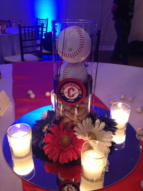 Carleton Wedding Baseball centerpiece! :) Baseball Rehearsal Dinner Ideas, Baseball Theme Wedding Ideas, Baseball Rehearsal Dinner, Baseball Wedding Ideas, Baseball Wedding Centerpieces, Chicago Cubs Wedding, Baseball Centerpieces, Wedding Baseball, Softball Banquet