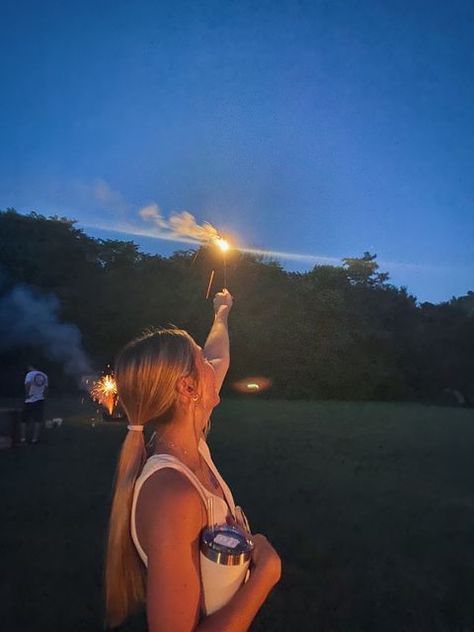 Gallery | audrahair | VSCO Poses With Sparklers, Sparkler Photos, Sparkler Pictures, 4th Of July Pics, Sparklers Fireworks, Backyard Birthday, Solo Photo, Pics Inspo, Beach Pics