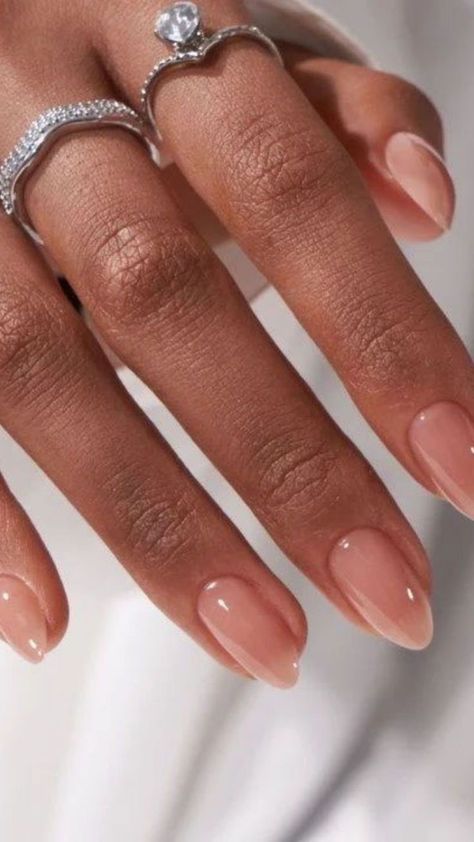 Discover the timeless beauty of minimalist almond nails. Explore elegant designs and styling tips for a chic and understated nail look. Short Simple Oval Nails, Polygel Natural Nails, Simple Gel Nail Designs Classy Beautiful, Classy Clean Nails, Understated Elegance Wedding, Simple Elegant Nails Almond, Clean Classy Nails, Timeless Nails Classy, Simple Nails For Prom