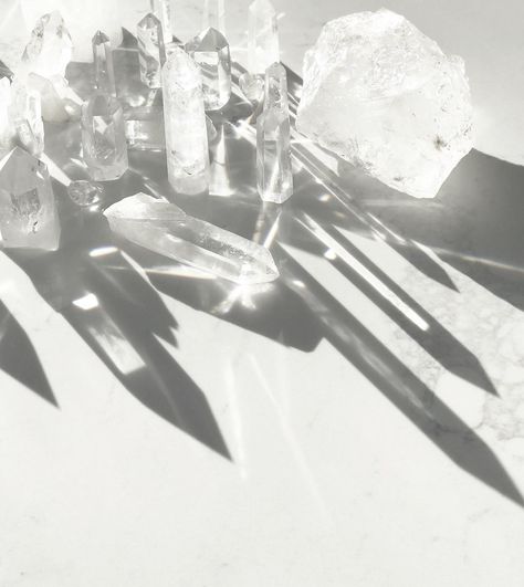 Clear Quartz Aesthetic, Quartz Aesthetic, Ghost Aesthetic, Crystal Aesthetic, Mood Images, White Witch, Quartz Colors, White Crystals, Rock Collection