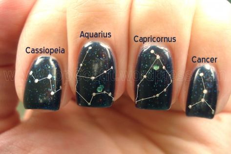 Orion's Belt will probably grace my toe nails this summer now that I've seen this... ;) Constellation Nail Art, Space Nails, Polish Design, Nails Tumblr, Super Nails, Get Nails, I Love Nails, Nail Art Inspiration, Fancy Nails