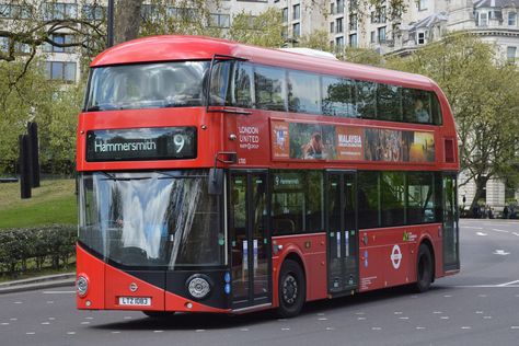 London United New Routemaster LT 83 (LTZ 1083) New Routemaster, Hyde Park Corner, London Buses, London Transport, London Bus, Hyde Park, Buses, Great Britain, Over The Years