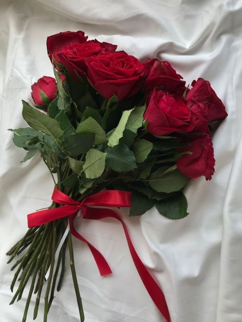 Received Flowers, Love Rose Flower, Red Roses Wallpaper, Taehyung Selca, Boquette Flowers, Red Rose Bouquet, Nothing But Flowers, Flower Therapy, Beautiful Bouquet Of Flowers