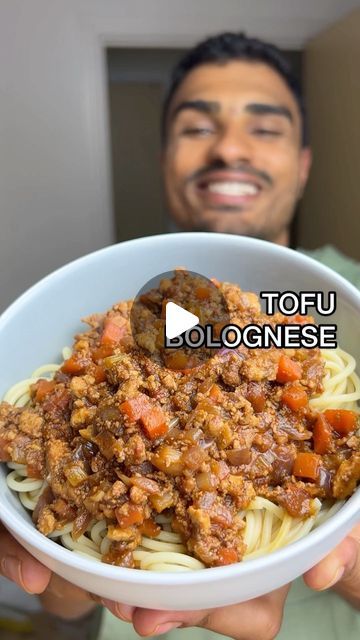 Jacob King on Instagram: "TOFU BOLOGNESE 😯 an Italian classic featuring my favourite plant-based protein 🌱💪🏾 

👉🏾INGREDIENTS👈🏾
-1 pack firm tofu @tofoo 
-1 tsp garlic powder
-1 tsp onion powder
-1/2 tsp smoked paprika
-1/2 tsp chilli powder
-2 tbsp soy sauce
-1/2 cup stock

-2 large red onion
-4 garlic cloves
-1 large carrot
-1 celery stick
-1 tsp oregano 
-1/2 tsp basil
-1/2 tsp thyme
-1 can chopped tomatoes 
-2 tbsp yeast extract
-2 tbsp balsamic vinegar (or wine)
-1/2 cup stock

#pasta #veganpasta #pastabolognese #bolognese #veganbolognese #spaghettibolognese #meatsauce #italianfood #italianrecipe #italianrecipes #italy #italian #foodofitaly #ukvegan #londonvegan #ukfoodie #londonfoodie #veganinspiration #recipeinspiration #plantbased #pasta #pastalover #pastaaddict #pastarecipe Tofu Bolognese, Vegan Bolognese, Pasta Bolognese, Firm Tofu, Marinated Tofu, Vegan Inspiration, Spaghetti Bolognese, Pasta Lover, Vegan Pasta