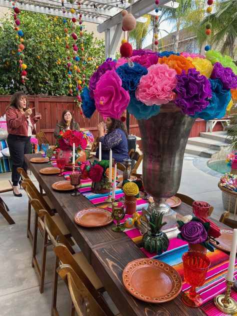 Salsa Theme Party, Mexican Party Table Set Up, Mexican Style Decor Party, Latino Party, Classy Fiesta Theme Party, Elegant Mexican Theme Party, Mexican Night, Summer Party Games, Mexican Bridal Showers