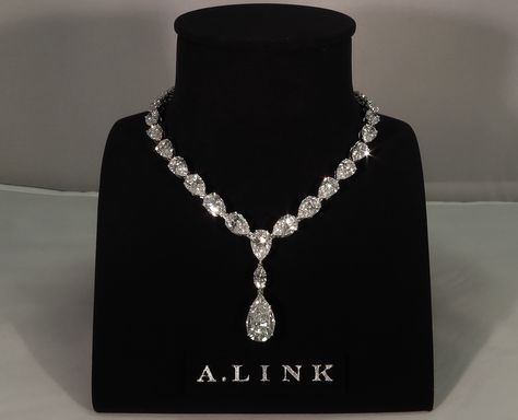 Our 83.00 ctw Pear Shape Diamond Necklace...perfection! #alinkandco Most Expensive Diamond Necklace, Diamond Necklace Big, Beautiful Necklaces Diamond, Luxury Necklace Diamonds, Big Diamond Necklace, Diamond Necklace Elegant, Jewelry Accessories Aesthetic, Big Diamonds Necklace, Diy Necklace Ideas