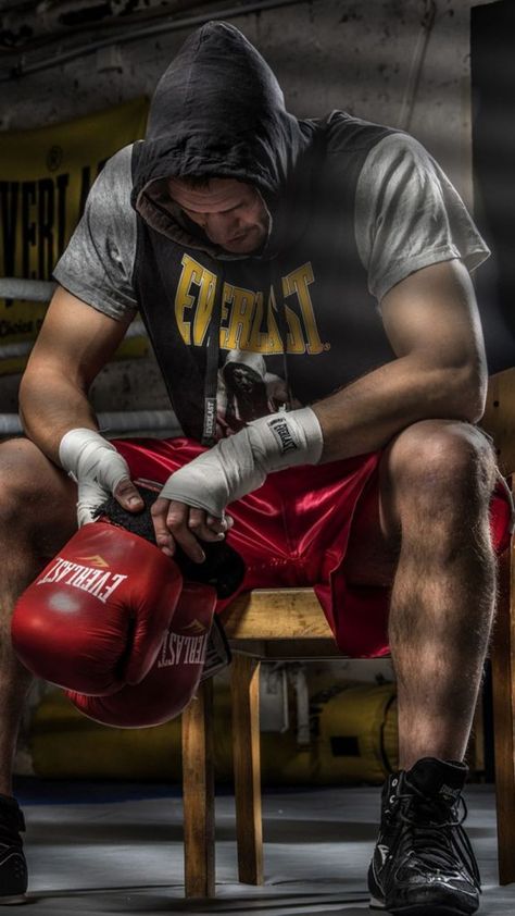 Boxing Photoshoot Male, Boxing Photoshoot, Boxing Wallpaper, Boxing Men, Martial Arts Photography, Boxer Aesthetic, Boxing Images, Boxe Thai, Mma Gym