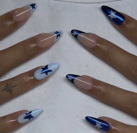 Almond Nails Designs Blue, Colorful Star Nails, Cowboys Nails, Nail Inspo Ideas, Dallas Cowboys Nails, Nail Colors And Designs, Cowboy Nails, Blue Chrome, Wow Nails