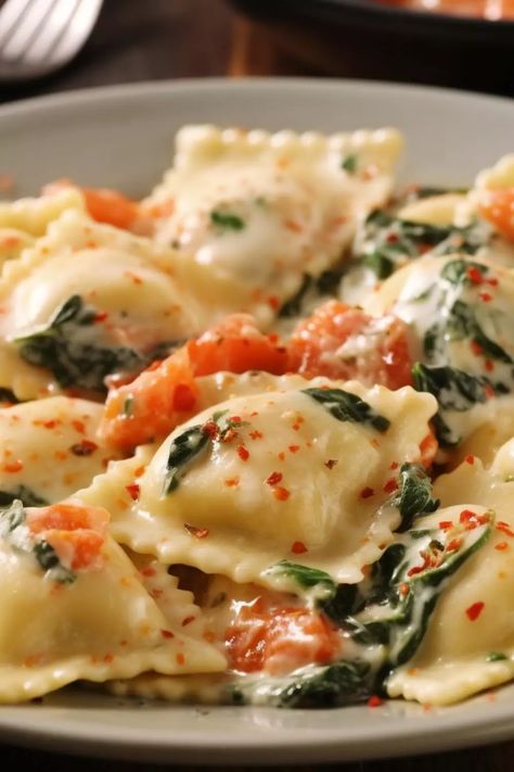 Carrabba's Lobster Ravioli Recipe - Hungarian Chef Lobster Ravioli Dinner Ideas, Lobster Ravioli Recipe, Ravioli Dinner Ideas, Carrabbas Recipes, Lobster Ravioli, Grilled Lobster, Ravioli Recipe, Lobster Recipes, Ravioli