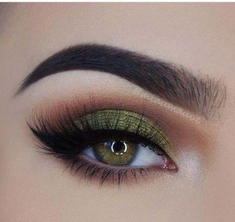 Best Eyeshadow Colors for Hazel Eyes Looks For Green Eyes, Hazel Eye Makeup, Pretty Eye Makeup, Makeup Looks For Green Eyes, Makeup For Hazel Eyes, Silicone Makeup, Eye Makeup Looks, Best Eyeshadow, Green Candy