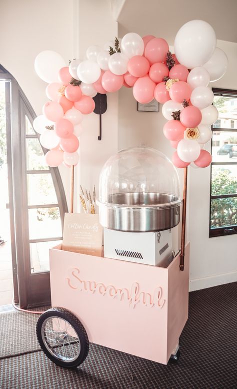 Balloon garland by @FotoVibe Cotton Candy station by @Swoonful Cotton Candy Shop Design, Cotton Candy Event, Cotton Candy Cart Ideas, Cotton Candy Booth Ideas, Cotton Candy Business Ideas, Candy Stand Ideas, Cotton Candy Booth, Candy Station Ideas, Cotton Candy Display