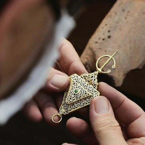 Moroccan Aesthetic, Tuareg Jewelry, Persian Fashion, Moroccan Jewelry, Arab Culture, Moroccan Culture, Moroccan Fashion, Moroccan Wedding, Jewelry Aesthetic