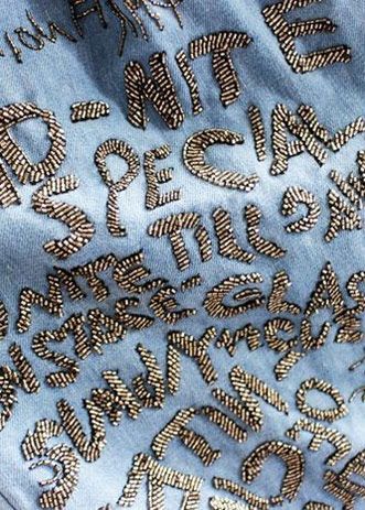 beading into words on fabric Beaded Denim Jacket, Beaded Patches, Embroidery Denim, Ideas Embroidery, Embroidery Fashion, Embroidery Inspiration, Embroidery Techniques, Embroidery Projects, Fabric Art