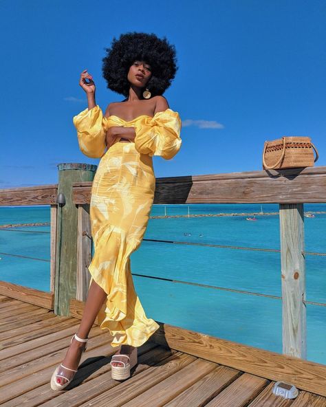 Aesthetic Outfits Black Women, Feed My Soul, Casual Vacation Outfits, Jamaica Outfits, Outfits Black Women, Outfit Yellow, Vacation Fashion, Comfy Casual Outfits, Vintage Black Glamour