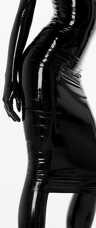 https://www.pinterest.nz/pin/297659856614422412/ Texas Tea, Woman In Black, Olivia Black, Dark Fashion, Looks Style, Catsuit, A Woman, Little Black Dress, Fashion Inspo