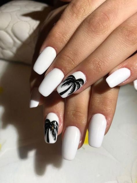 Black And White Palm Tree Nails, White Nails With Palm Tree, Black Palm Tree Nails, Black Vacation Nails, Nails With Palms, Black Beach Nails, White Palm Tree Nails, Summer Palm Tree Nails, Palms Nails