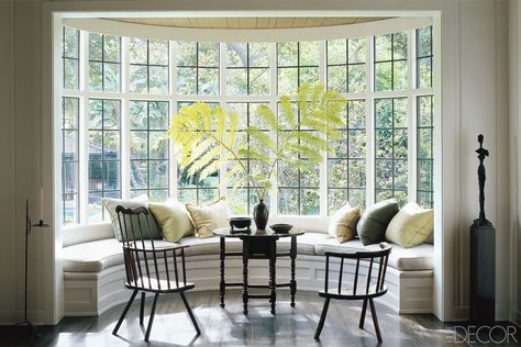 Designer Sunrooms - Screened Porches - ELLE DECOR Sunroom Decorating, Sunroom Designs, Bow Window, Lots Of Windows, Casement Windows, Room Decorations, Kitchen Window, Window Seat, Banquette