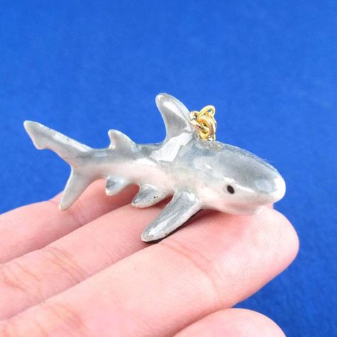 Clay Trinkets, Ceramic Pendant Necklace, Shark Pendant, Shark Necklace, Clay Crafts Air Dry, Cute Shark, Handmade Porcelain, Pottery Crafts, Ceramic Animals