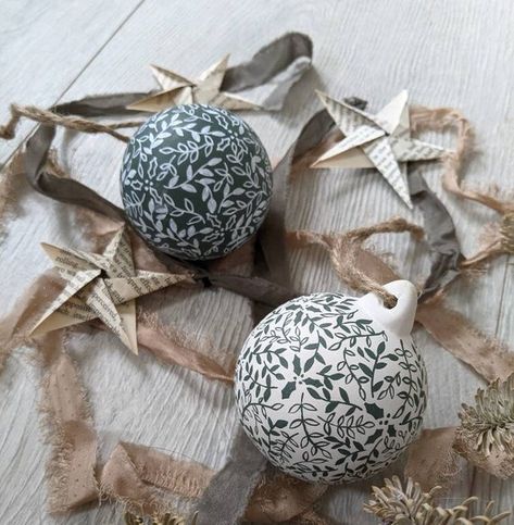 Painted Ceramic Baubles, Christmas Bauble Painting, Hand Painted Ceramic Ornaments, Ceramic Baubles Christmas, Forest Green Paint, Painted Baubles, Ceramic Baubles, Christmas Merch, Painted Forest