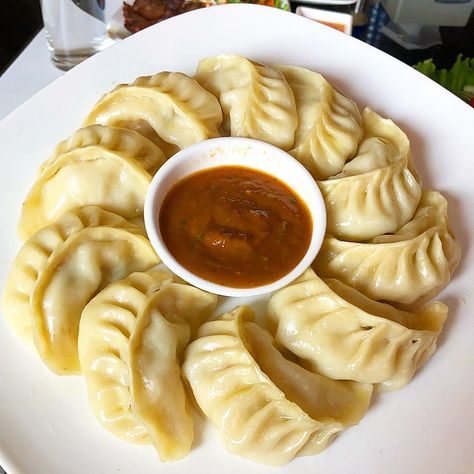 NEPAL FOOD on Instagram: “A must visit place in Lazimpat for good food / gatherings/celebrations 🔥👇🏿 . @thedenrestro which is located at big mart building in…” Momos Picture, Highschool Advice, Momo Food, Nepal Food, Bao Bao, Easy Food Art, Healthy Food Options, Sky Pictures, Healthy Crockpot