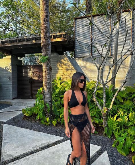 Vegas Day Pool Party Outfit, Beach Party Outfit Black Women, Black Bathing Suit Aesthetic, Outfit Pool Party, Yacht Party Outfit, Beach Party Outfit, Aesthetic Swimwear, Dominican Republic Vacation, Party Outfit Night