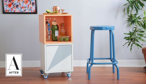 How to Turn the IKEA EKET into a Rolling Bar Cart or Bedside Table — Video from Apartment Therapy Bar Wagen, Ikea Eket Hack, Home Bar Cart, Bedside Table Ikea, Ikea Eket, Ikea Apartments, Semi Custom Cabinets, Hack Ikea, Rolling Bar Cart