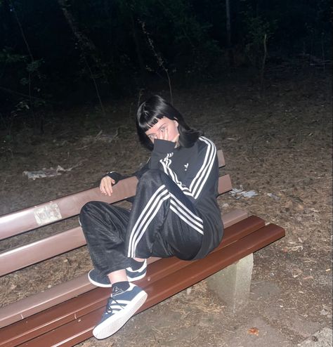 Adidas Girl Aesthetic, Russian Adidas Aesthetic, Adidas Aesthetic, Health Goth, Alt Girls, Adidas Girl, Nyc Girl, Adidas Fashion, Adidas Outfit