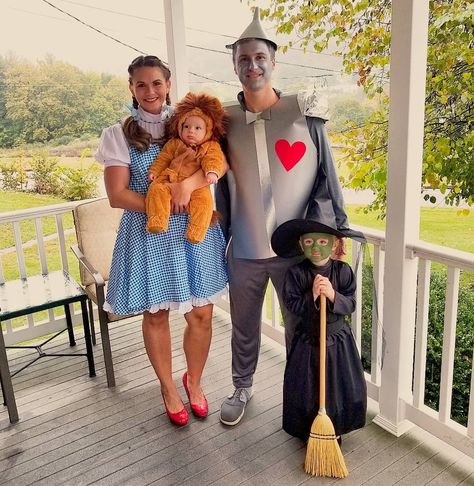 Family Costumes With Lion, Family Halloween Costumes With Witch, Lion Halloween Costume Family, Family Halloween Costume Baby And Dog, Family Halloween Costumes Witch, Baby Lion Costume Family, Mom Dad And Baby Costumes, Diy Family Halloween Costumes With Baby, Mom Dad Toddler Halloween Costumes