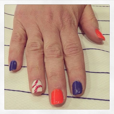 Orange, blue and baseball nails! Let's Go Mets! Blue Baseball Nails, Ny Mets Nails, Mets Nails, Astros Nails, Nails Baseball, Baseball Nail Designs, Softball Birthday, Nail Art Blue, Baseball Nails