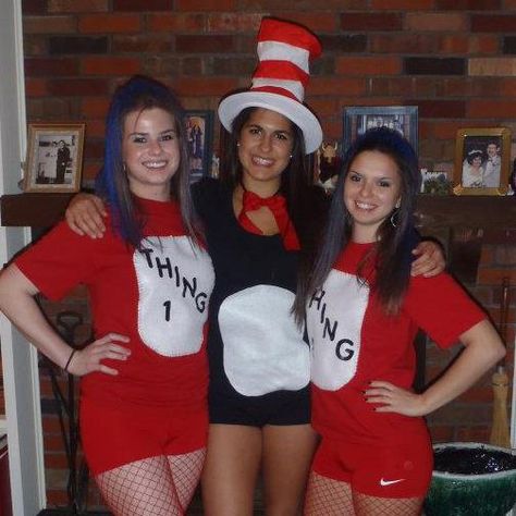 Easy Cat in the Hat costume for Halloween with Thing 1 and Thing 2! Some t shirts, spandex, and white fabric. Cat In The Hat Halloween Costumes, Cat In The Hat Costume Women's, Halloween Trios, Sorority Halloween Costumes, Cat In The Hat Costume, Boxer Halloween, 2 Halloween Costumes, Sister Halloween Costumes, College Costumes