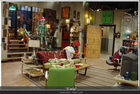 iCarly set Spencer Shay, Buzzfeed Personality Quiz, Drake And Josh, Apartment Goals, Sam And Cat, Nickelodeon Spongebob, Boy Meets World, Icarly, Cartoon Network Adventure Time