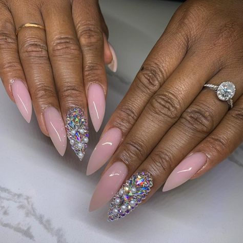 Instagram post by 5 Nail Artists Team • Mar 27, 2021 at 12:17am UTC Neutral Bling Nails, Subtle Manicure, Drippy Nails, Short Almond Shaped Nails, Stilleto Nails Designs, Sweet Nails, Nyc Nails, Bronx Nyc, Wine Nails