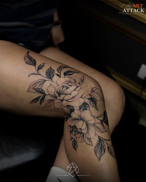 Unbeatable elegance and grace crafted by artist extraordinaire Himanshu Sharma // @__himanshu.sharma___ #kneetattoo #chandigarhtattoo #flowertattoo #theartattacktattoos Hip To Leg Tattoos Women, Carnation Leg Tattoo, Women Knee Tattoo Ideas, Women’s Leg Tattoo Floral, Skull Leg Tattoos, Vine Leg Tattoos Women, Calves Tattoos Women, Ladies Leg Tattoos, Peony Leg Tattoo