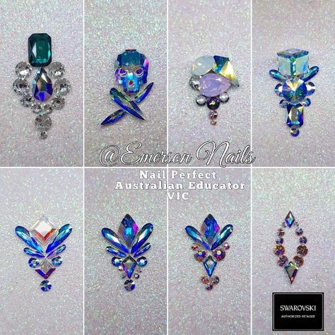 Nail Crystals Designs, Nail Stone Placement Ideas, Nail Bling Placement, Nail Jewel Placement, Swarovski Nails Designs Simple, Mail Designs With Rhinestones, Rihnstone Placement On Nails, Rhinestone Nail Placement Ideas, Nail Diamond Placement Ideas