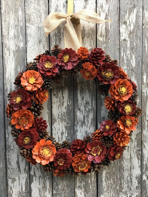 Pine cone fall wreath Pine Cone Flower Wreath, Outdoor Christmas Tree Decorations, Pinecone Crafts Christmas, Pine Cone Wreath, Flower Cones, Cone Wreath, Pine Cone Art, Diy Pinecone, Outdoor Christmas Tree