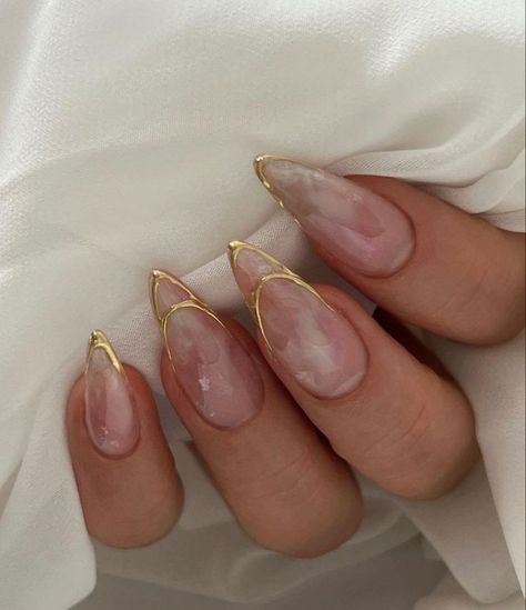 Nail Jelly, Gold Nail Designs, Almond Shape Nails, Classy Acrylic Nails, Color Nails, Shiny Nails, Dipped Nails, Simple Nail Designs, Luxury Nails