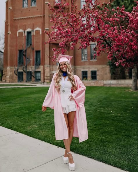 Pink Graduation Gown And Cap, Pink Graduation Stole, Pink Graduation Pictures, Pink Graduation Outfit, Pink Graduation Cap And Gown, Pink Cap And Gown Graduation Pictures, Pink Cap And Gown, Senior 25, Basketball Senior Pictures