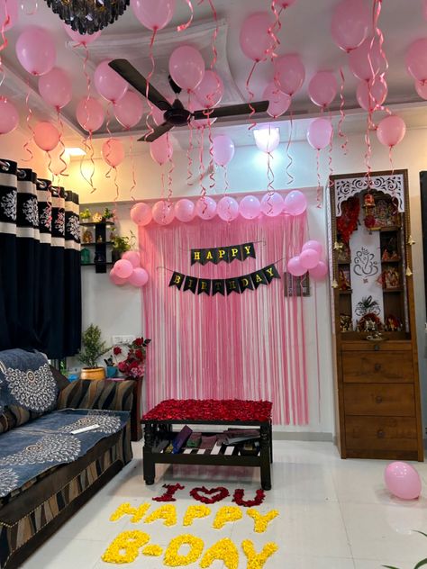 B Day Party Ideas Decoration, Cheap Birthday Decorations, 15th Birthday Decorations, Haldi Ceremony Decorations, Birthday Decoration Ideas, Fridge Photos, Birthday Decorations At Home, Boy Frame, Creative Backdrops