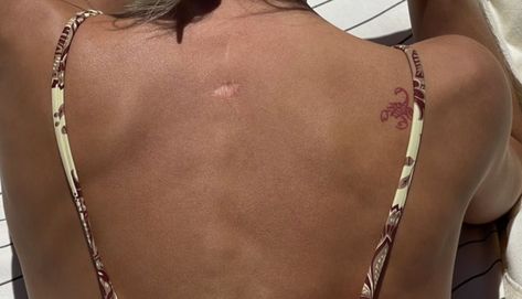 Scorpio Tattoo On Shoulder, Scorpio Tattoo Placement, Scorpio Tattoo Shoulder, Dainty Scorpion Tattoo, Scorpion Back Tattoo Women, Scorpio Shoulder Tattoo, Small Shoulder Blade Tattoo, Small Scorpion Tattoo Woman, Scorpion Tattoo Placement