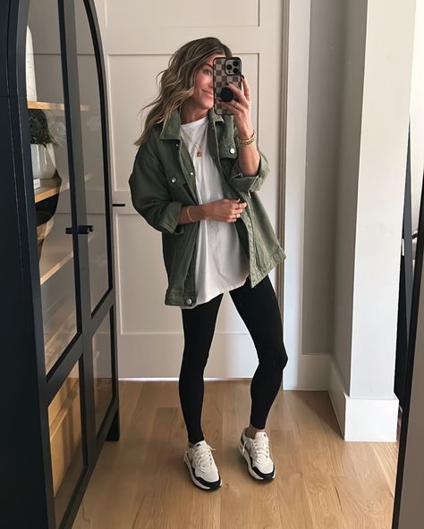 Sahm Outfits Midsize, 2024 Fall Casual Outfits Women, Bra With Jacket Outfit, Hip Mom Style, Tan Pants Fall Outfit, Fall Fashion For Moms Over 30, Easy Casual Outfits Winter, What Not To Wear To Work, 35 Yo Women Fashion