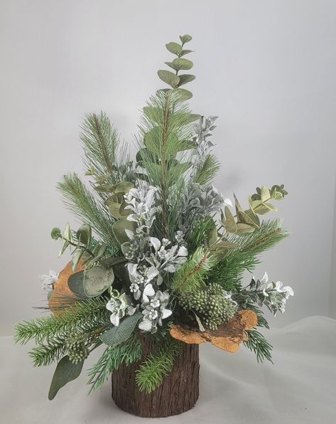 Winter Greenery Arrangements, Forest Arrangements, Shelf Mushrooms, Red Rose Arrangements, Winter Flower Arrangements, Woodland Christmas Decor, Winter Floral Arrangements, Winter Arrangements, Altar Flowers