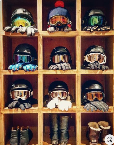 Airbnb Ski Cabin, Ski House Mudroom Ideas, Ski Helmet Storage, Ski Shop Interior, Ski Room Storage, Ski House Mudroom, Ski House Decor Interiors, Ski Room Ideas, Ski Mudroom Ideas