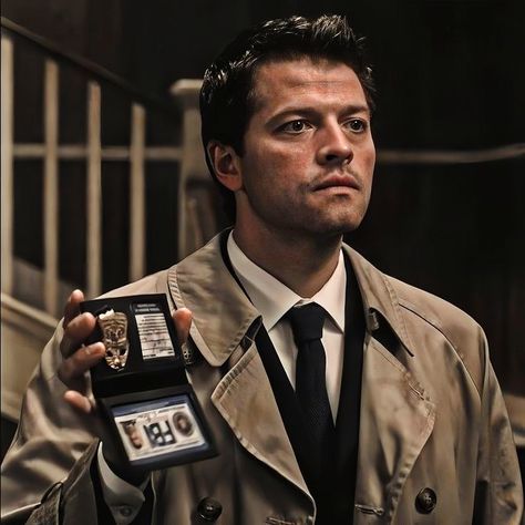 Castiel Pfp Spn, Castile Supernatural, Castiel Pictures, Castiel Photo, Castiel Pfp, Canvas Dashboard, Supernatural Pfp, Castiel Icon, Supernatural Bobby