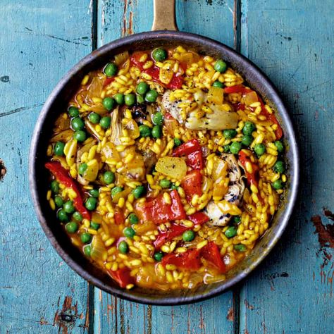 Cheap, healthy and colourful: Miguel Barclay’s artichoke paella. One Pound Meals, Cauliflower Sauce, Singapore Noodles, Cheap Vegan, Meat Free Monday, Healthy Food Guide, Garlic Clove, One Pound, Vegetable Stock