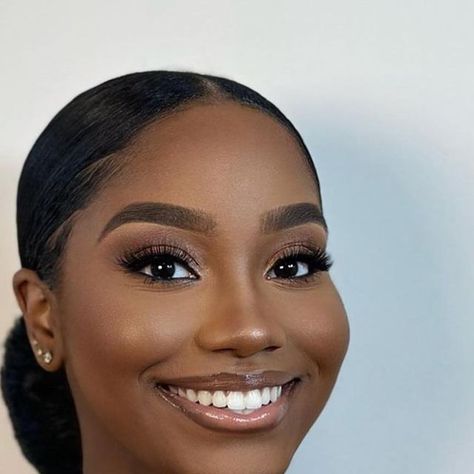 Elegant_slayers | Entertainment & promotion on Instagram: "Face Card 💯❤️ @_sheilaazevedo_   #eleganttrybe" Black Wedding Makeup, Black Bridal Makeup, Natural Glam Makeup, Instagram Face, Makeup For Black Skin, Brown Skin Makeup, Soft Glam Makeup, Photoshoot Makeup, Black Makeup