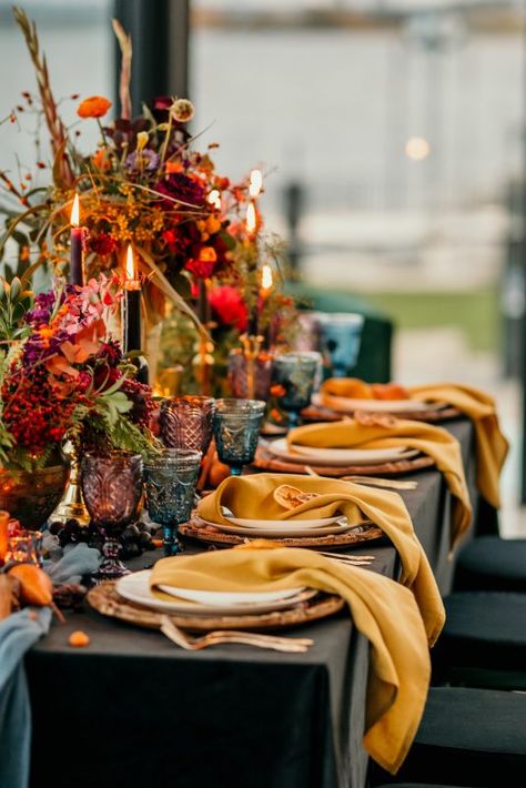 Wedding Fall Decor, Fall Wedding Table Settings, Back Drops, Fall Wedding Tables, Birthday Party Background, Fall Dinner Party, Tafel Decor, Bespoke Wedding Stationery, Eclectic Wedding