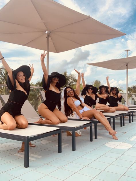 #bachelorette #bachelorettepartyideas #girlstrip #girlsnightout Bachelorette Black Bikinis, Bachelorette Pool Party Black And White, Black Swimsuit Bachelorette Party, Black Bathing Suit Bachelorette, Bachelorette Pool Party, Green Bathing Suits, Engagement Plan, White Bathing Suit, Black Bathing Suits