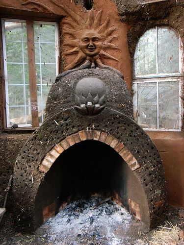 Cob Fireplace, Cob Cottage, Rumford Fireplace, Cob Homes, Bnb Ideas, Cob Building, Straw Bale House, Eco Buildings, Earthship Home