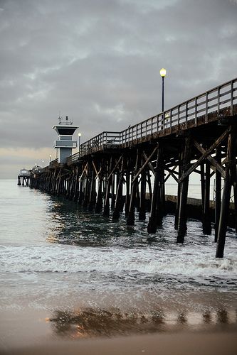 Seal Beach Pier. Seal Beach is home to the second longest wooden pier in the country. Cali Life, Seal Beach, Beach Pier, Long Beach California, I Love The Beach, California Dreamin', California Beach, California Dreaming, Beach California